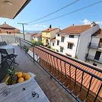 Fuer 5 Personen Mit Balkon By Interhome Апартаменты Цриквеница