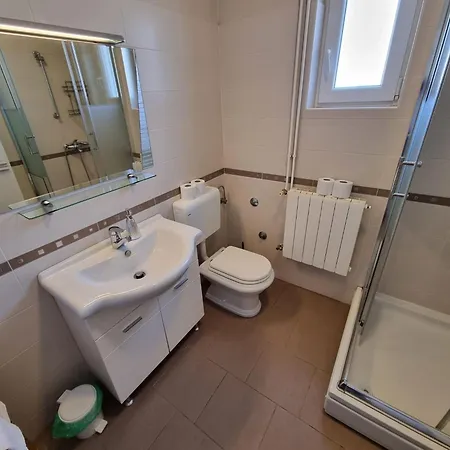 Appartement Fuer 5 Personen Mit Balkon By Interhome Crikvenica