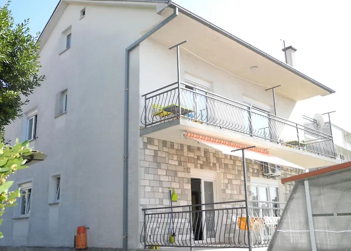 Fuer 5 Personen Mit Balkon By Interhome 公寓