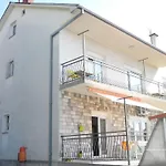Fuer 5 Personen Mit Balkon By Interhome Apartmán