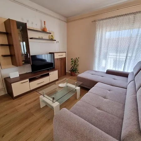 Apartment Fuer 5 Personen Mit Balkon By Interhome Crikvenica