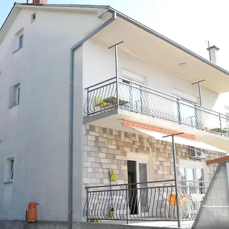Fuer 5 Personen Mit Balkon By Interhome Lejlighed