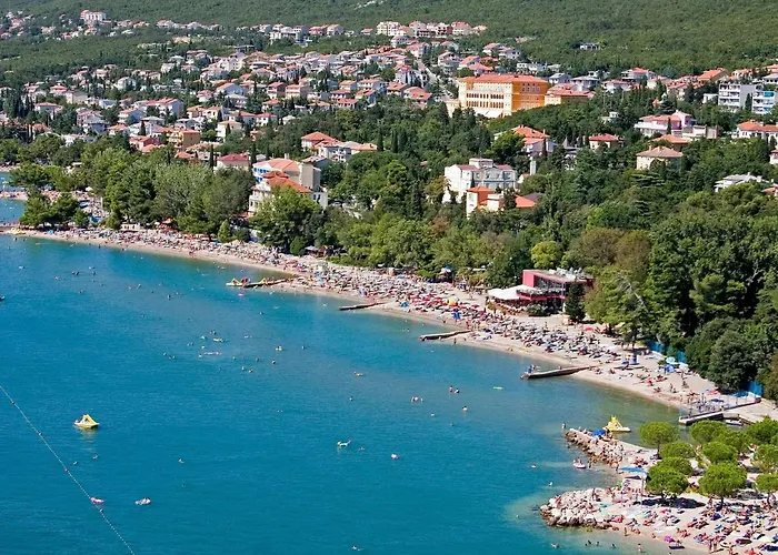 Apartment Fuer 5 Personen Mit Balkon By Interhome Crikvenica