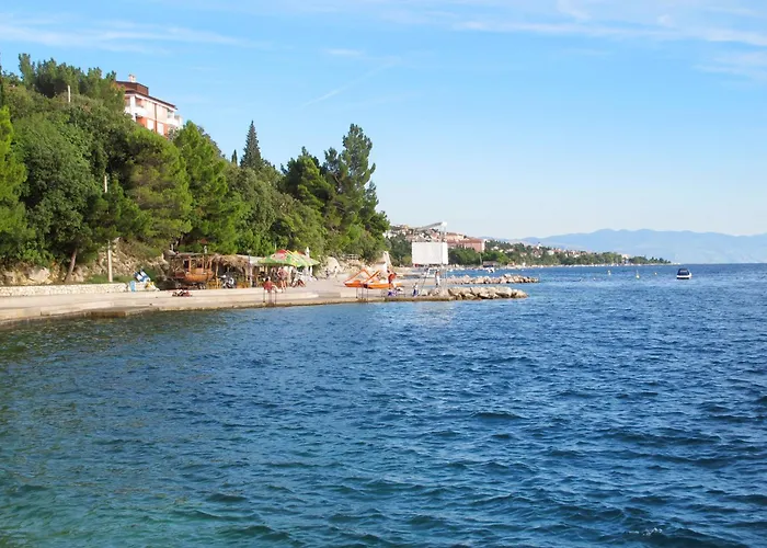 Fuer 5 Personen Mit Balkon By Interhome Crikvenica